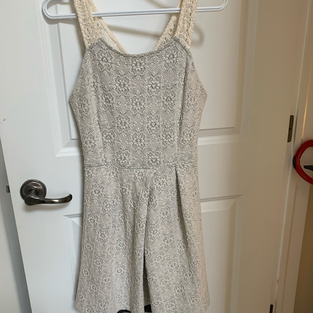 “Others follow” spring dress